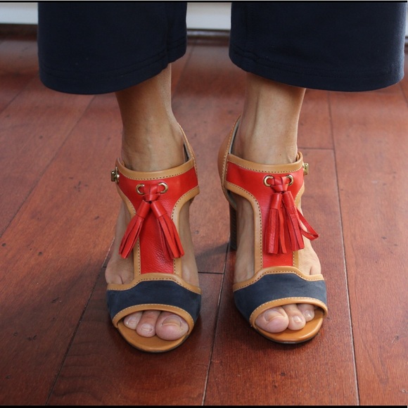 Coach Leather Heels Never Worn - Picture 2 of 8